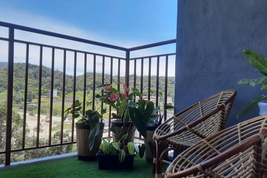 Apartment Emerald Avenue Cozy 3r3b 830
