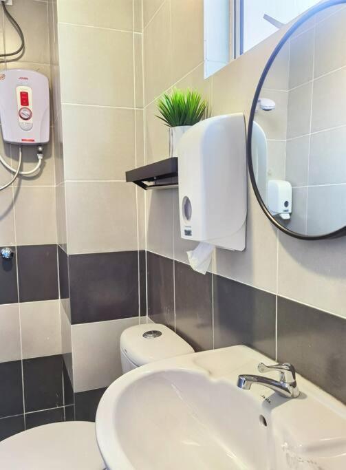 Apartment Emerald Avenue Cozy 3r3b 830 *